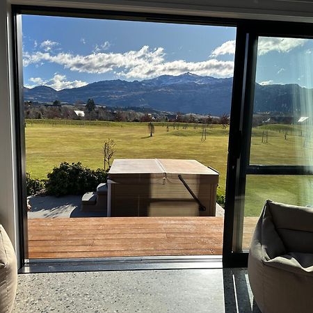 Guest House With A Stunning View Frankton Exterior foto